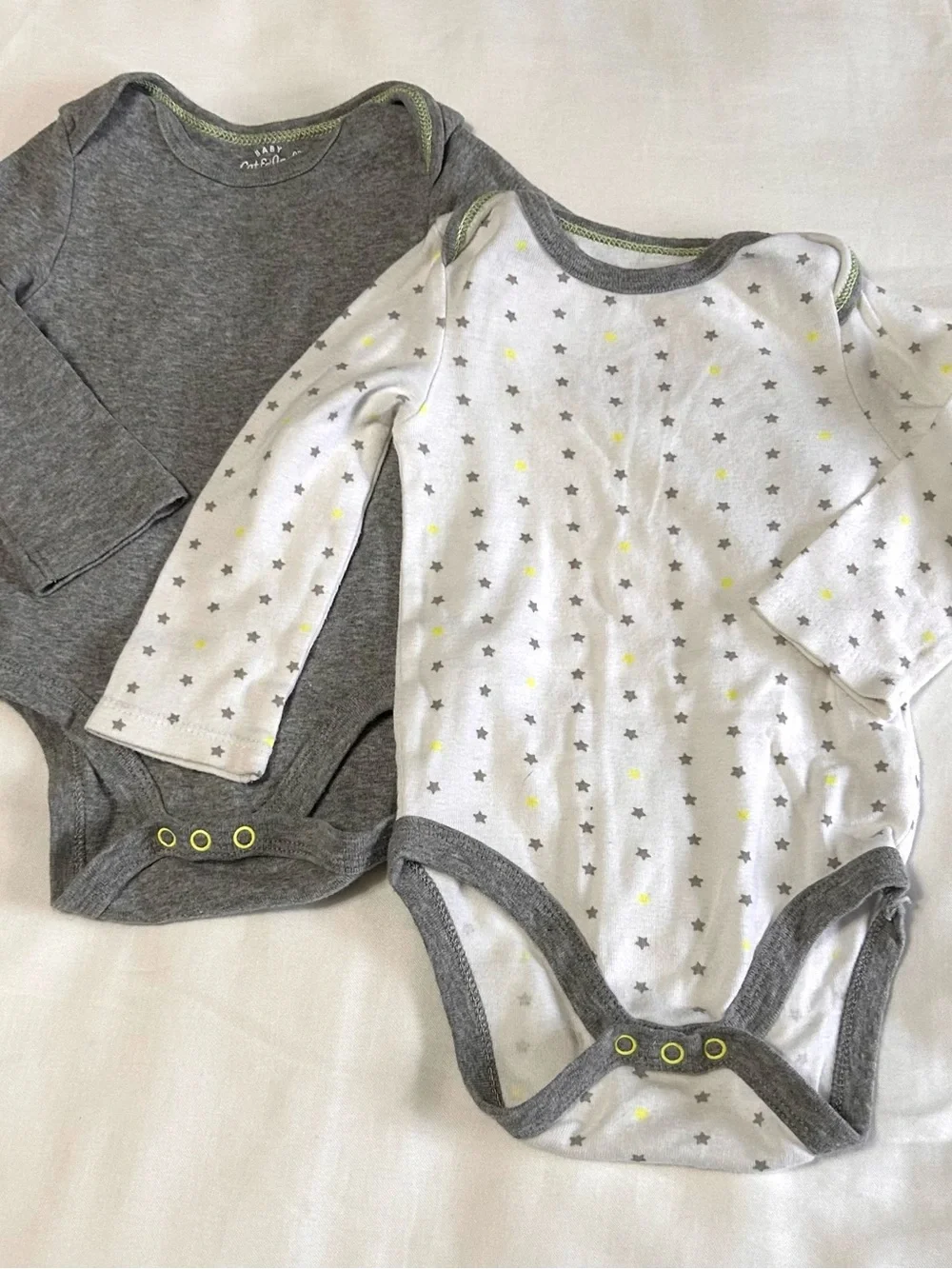 12 Month Bundle 6 pieces! Long and Short Sleeve Bodysuits and Sweatpants